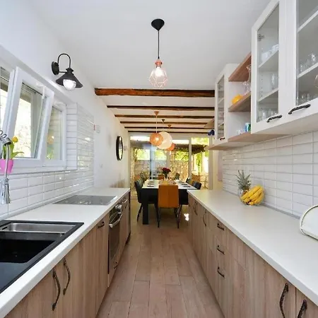 Holiday home House With A Parking Space Hvar - 25860