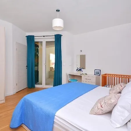 Holiday home House With A Parking Space Hvar - 25860
